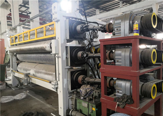 Máy dập nổi tấm trải giường công nghiệp