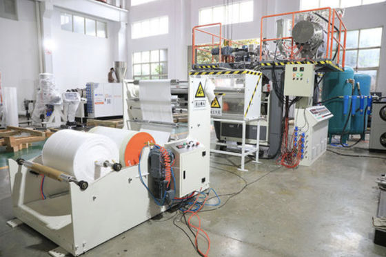 Dây chuyền sản xuất PP nung chảy ISO9001 tự động 1600mm